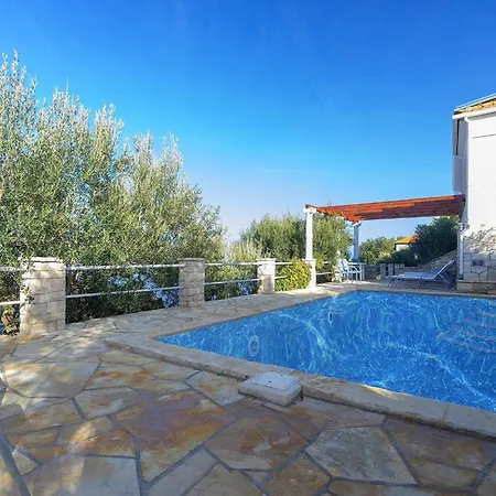 Feriehus House Side Sunset- Four Bedroom House With Pool And Sea View Prigradica