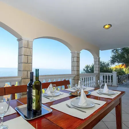 House Side Sunset- Four Bedroom House With Pool And Sea View * بريغراديكا