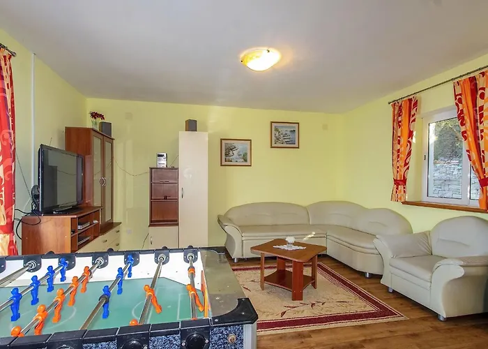 Σπίτι διακοπών House Side Sunset- Four Bedroom House With Pool And Sea View Prigradica