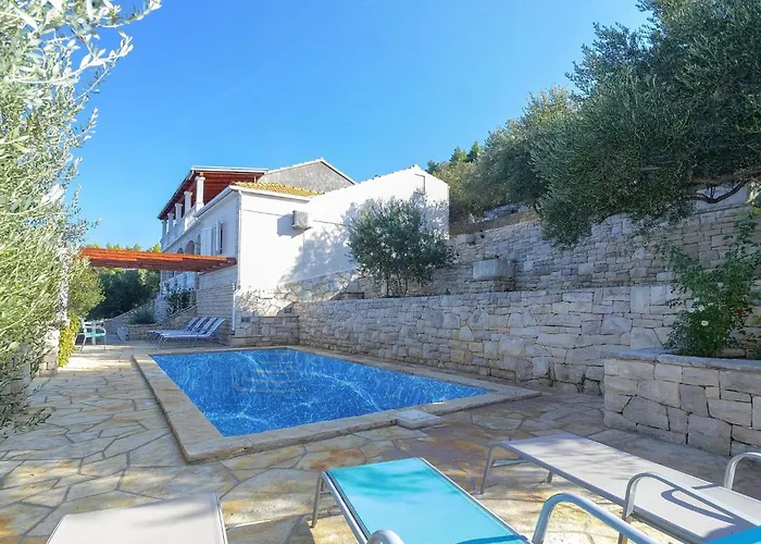 Σπίτι διακοπών House Side Sunset- Four Bedroom House With Pool And Sea View