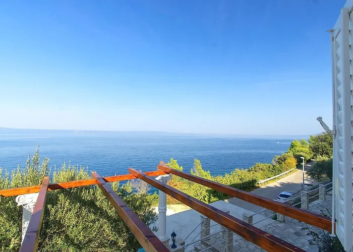 Σπίτι διακοπών House Side Sunset- Four Bedroom House With Pool And Sea View