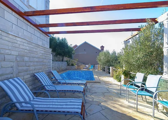 House Side Sunset- Four Bedroom House With Pool And Sea View Prigradica